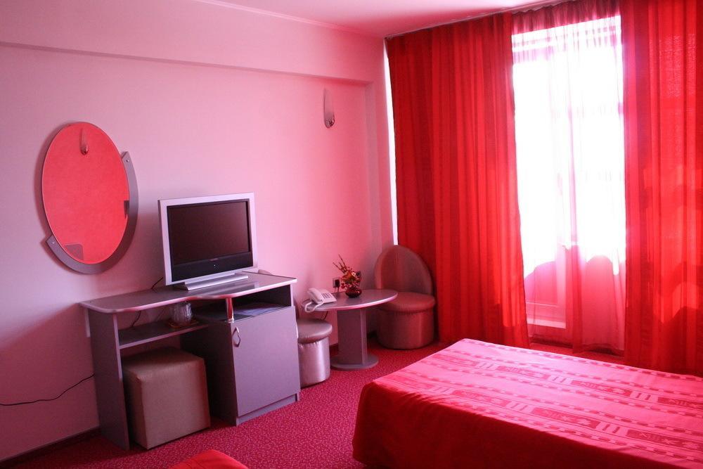 Hotel Zytto By Razvan Rat Slatina  Zimmer foto